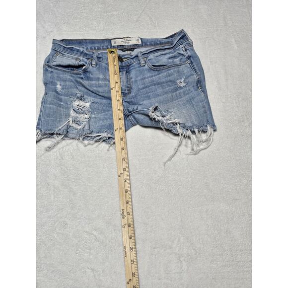 Abercrombie & Fitch NY Shorts Women Shorts 6S Light Wash Denim Cutoff Jean Short - Picture 7 of 13